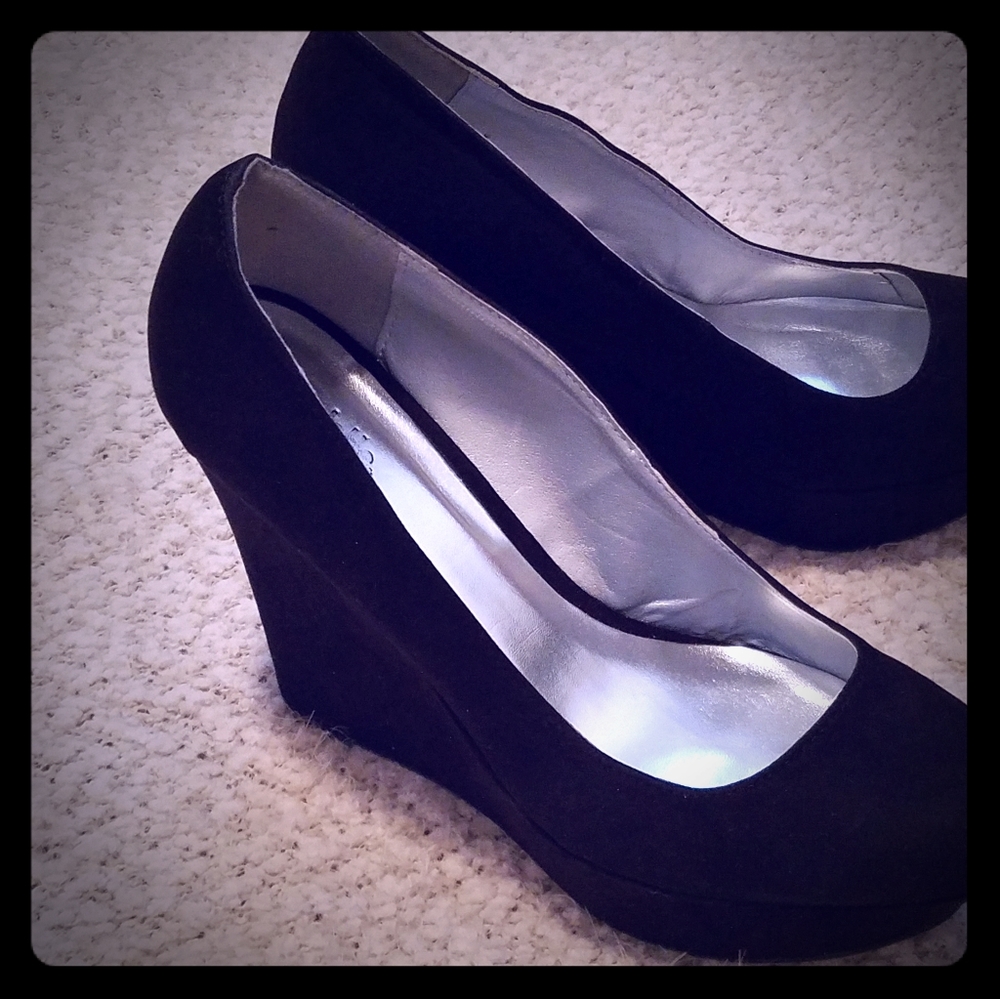 Black Wedge Heel